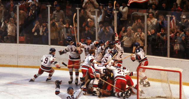 Trump Welcomes 1980 Olympic Hockey Team to White House for 45th Anniversary Celebration