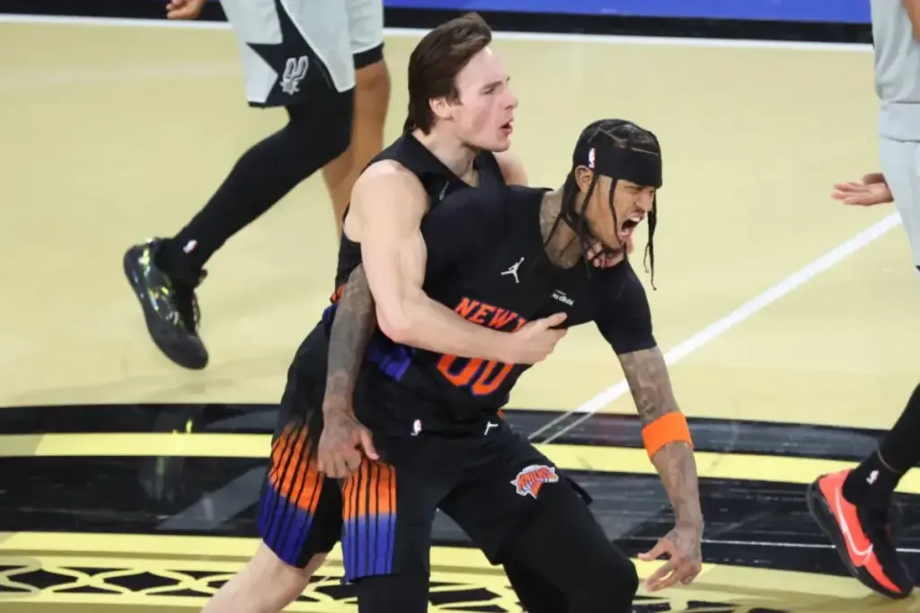 Tyler Kolek of the Knicks shines in Las Vegas.