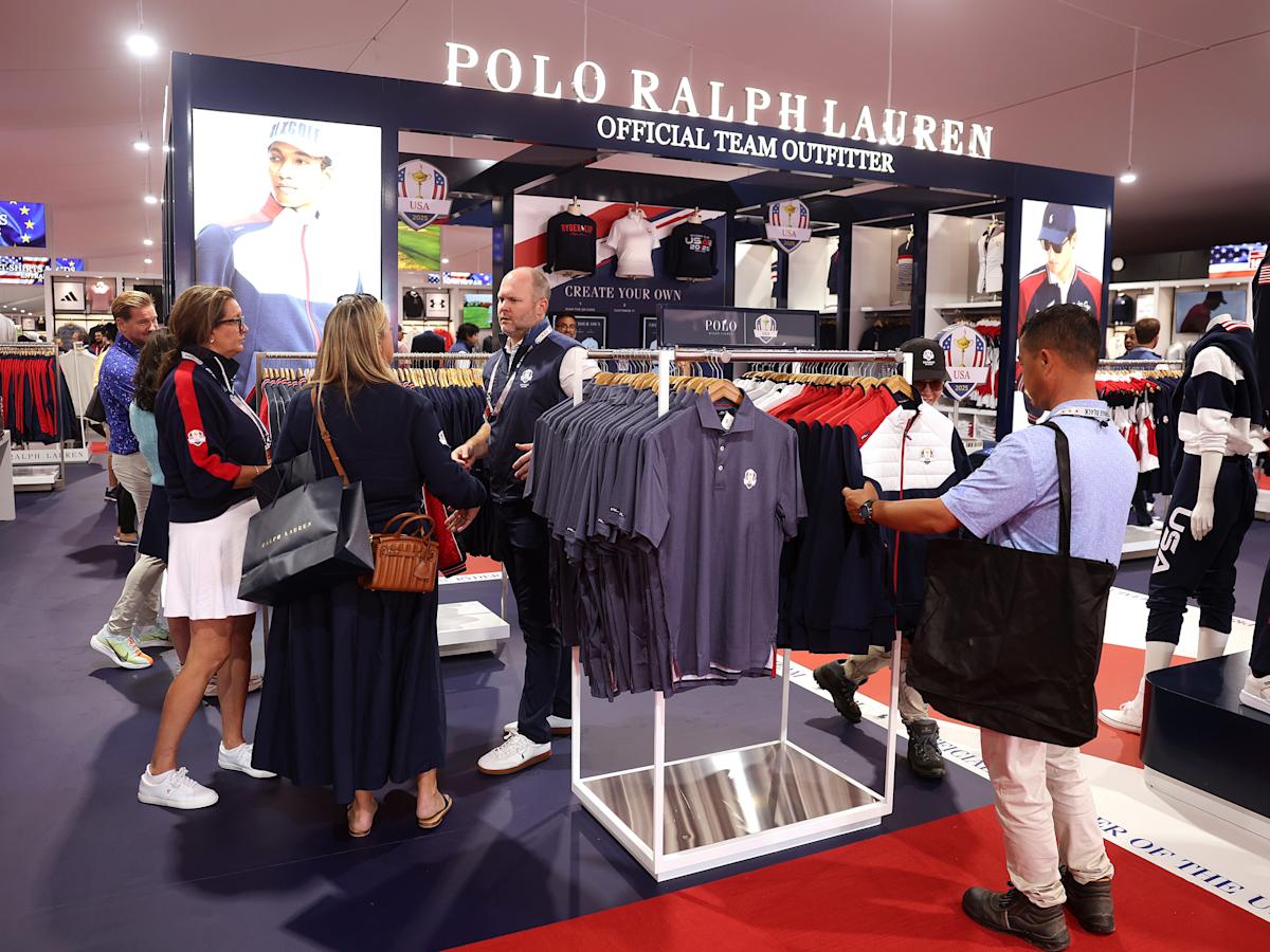 UBS advises purchasing these 10 clothing stocks as American consumers display signs of resilience.