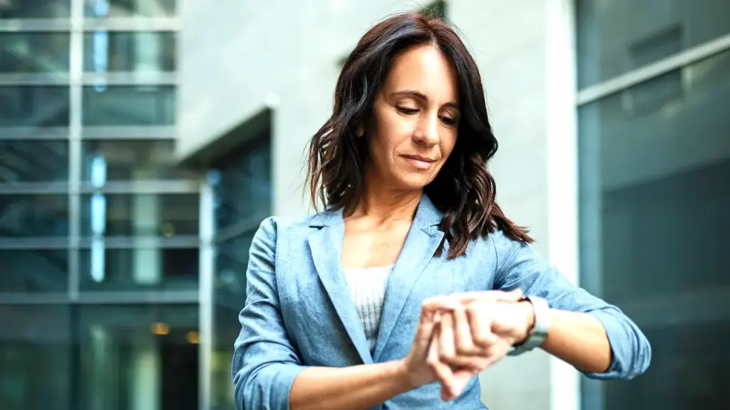 Understanding the psychology of chronic lateness by expert Jonathan Alpert