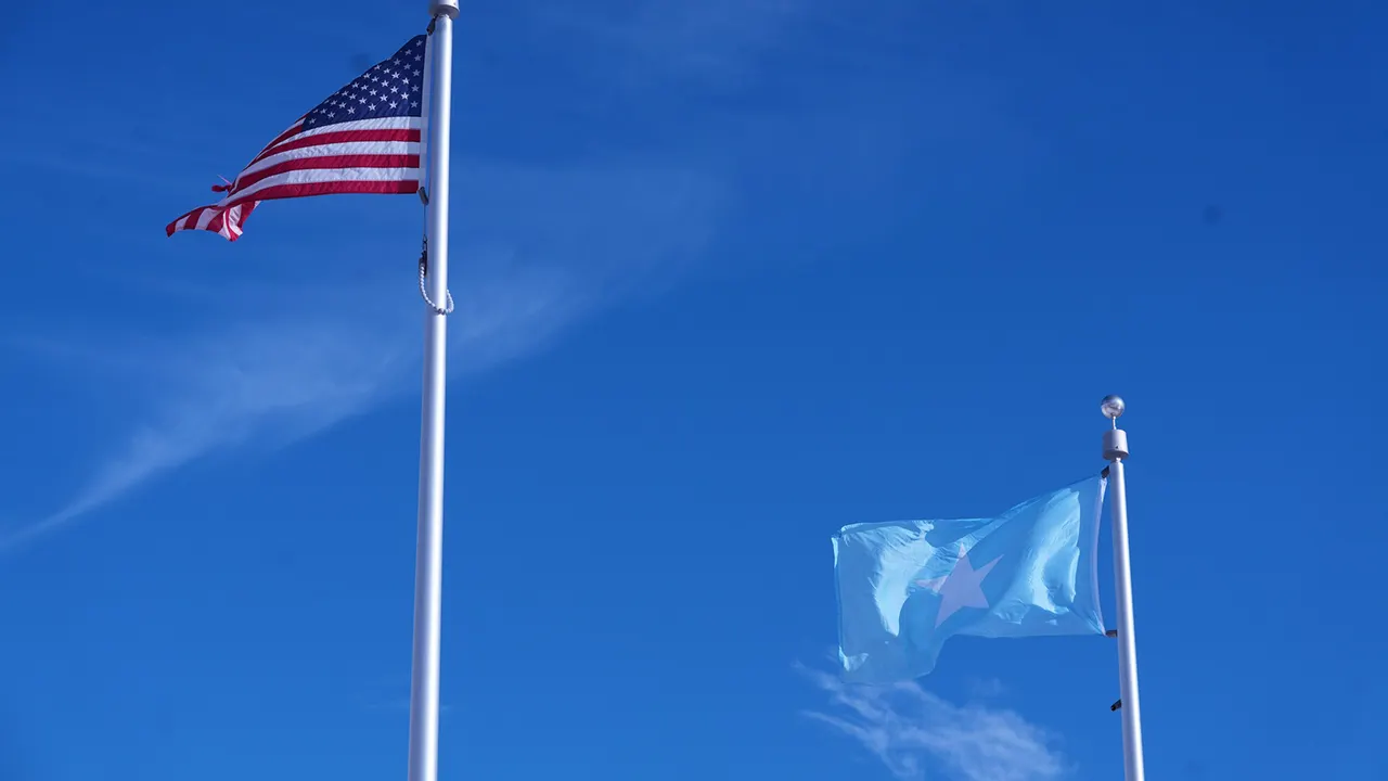 Vermont school raises Somali flag, ignites debate on social media