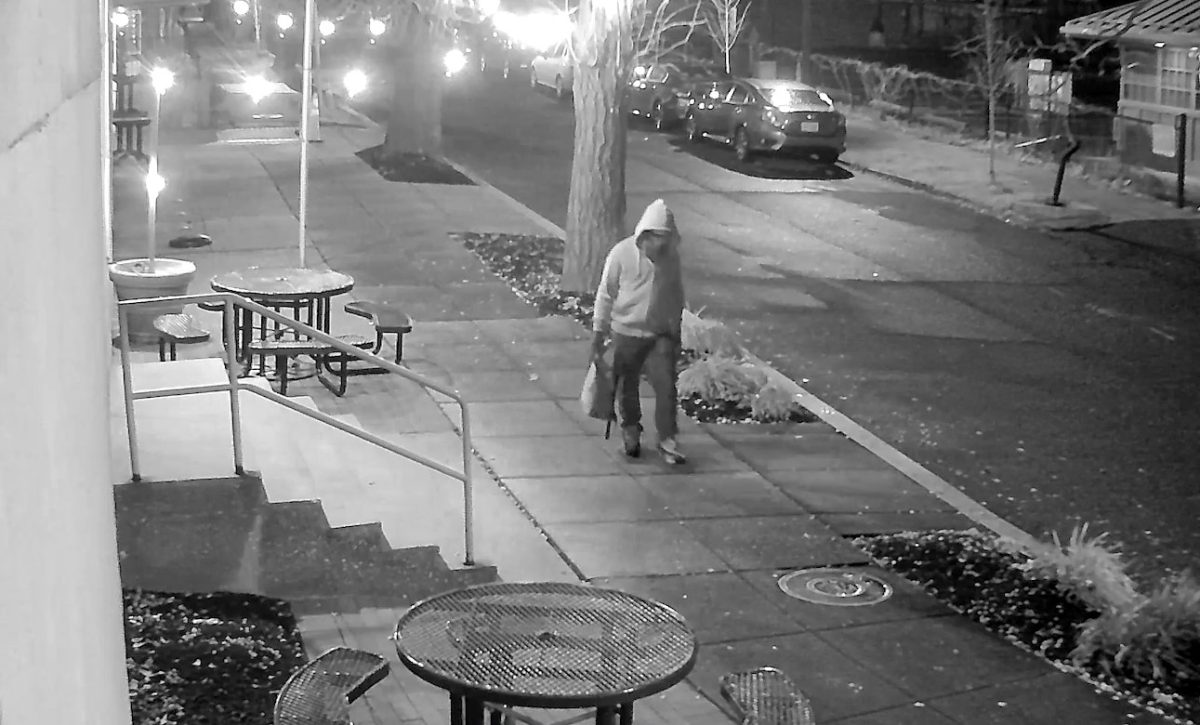 Who is Brian Cole, the suspect in the DC pipe bomb case?