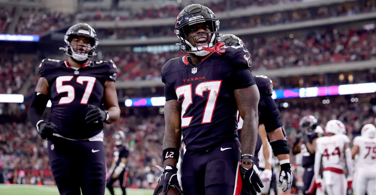 Woody Marks' recommendations for starting or sitting in Week 17 fantasy football