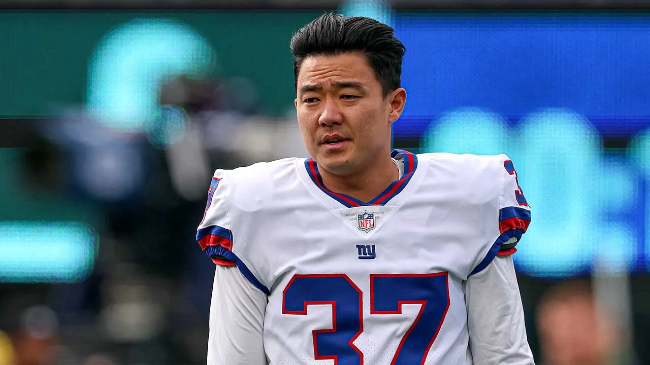 Younghoe Koo attributes missed field goal to cold weather and moving ball