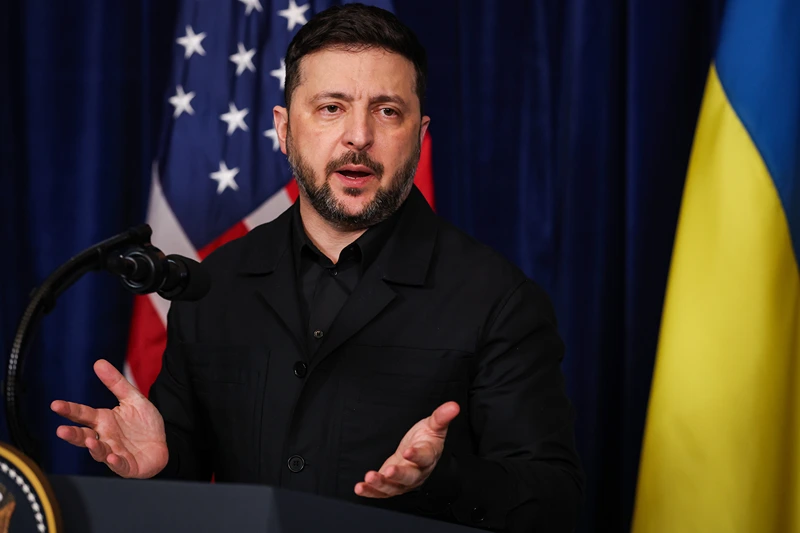 Zelensky announces that the U.S. will offer security guarantees for Ukraine for a minimum of 15 years.