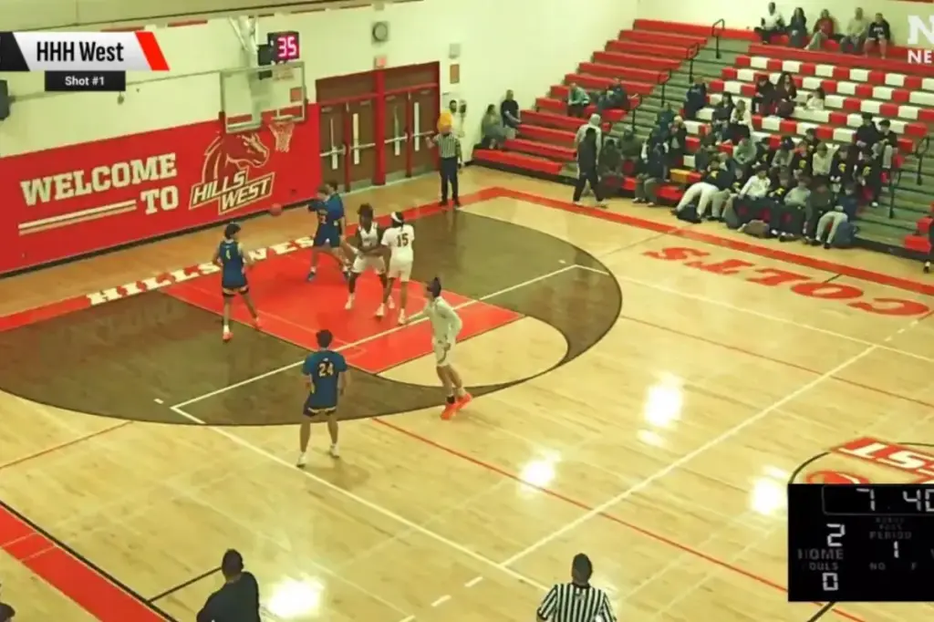 15-year-old Long Island high school basketball player punched by 36-year-old fan during game fight