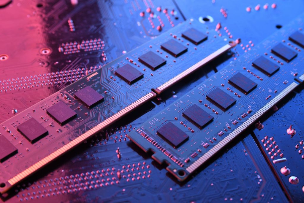 4 Memory Chip Stocks to Consider as Prices Soar