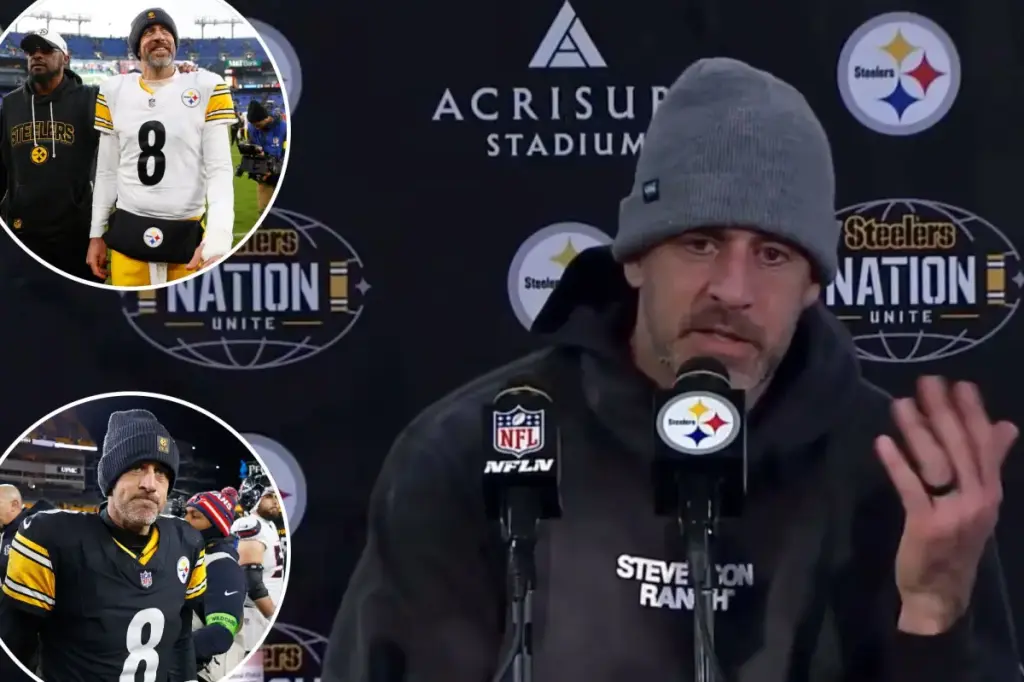 Aaron Rodgers leaves press conference abruptly after a question about Mike Tomlin.