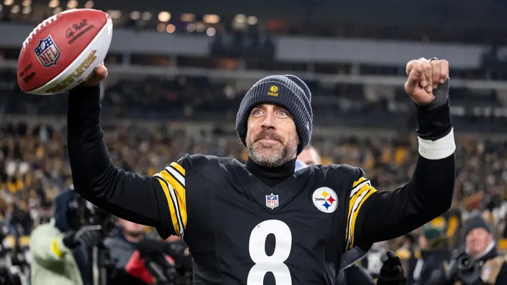 Aaron Rodgers subtly criticizes the Jets before the Steelers' playoff game