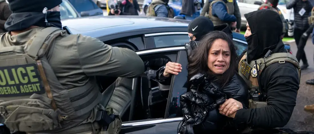 Activists Participate in 1000-Person Group Chat and Depart Home at 5 AM to Track ICE