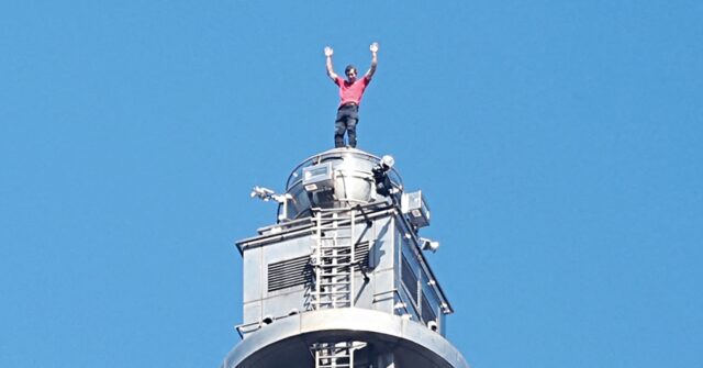 American Climber Reaches Top of 1,667-Foot Skyscraper Without Ropes
