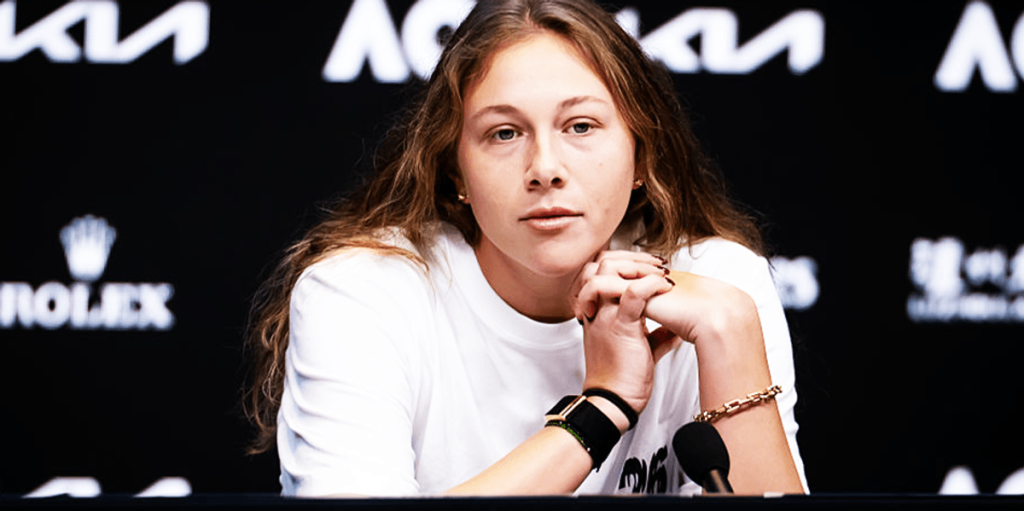 American tennis player dismisses reporters seeking anti-Trump comments