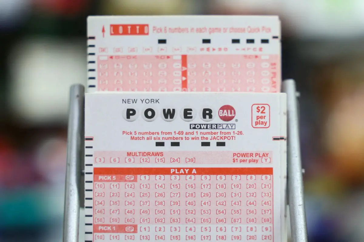 Arkansas Powerball player wins $1.82 billion jackpot — the second biggest prize ever in the US — and selects the cash option