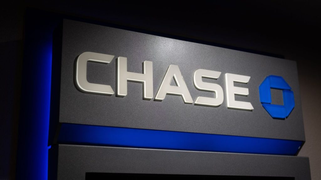 As Trump's deadline for limiting credit card rates approaches, banks are left with only questions and no solutions.