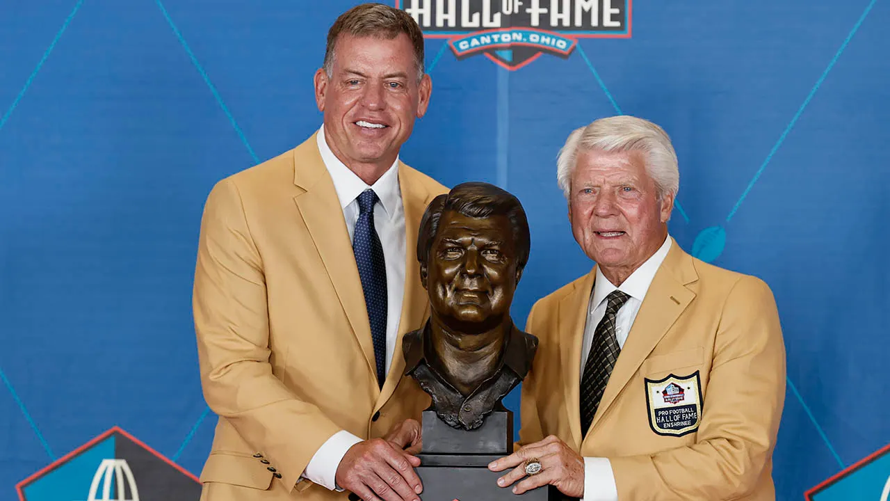 Bill Belichick's snub leads to Jimmy Johnson's decision to skip HOF ceremony