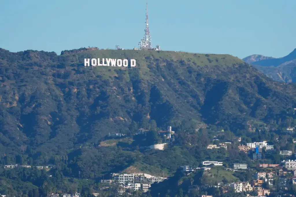 California Post is heading to the City of Angels.