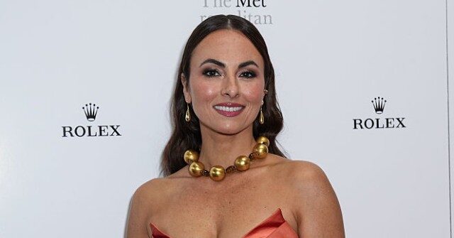 'Carmen' from the Metropolitan Opera Becomes Popular for Portraying Villain as ICE Agent Targeting 'Tatted-Up OnlyFans Girl'