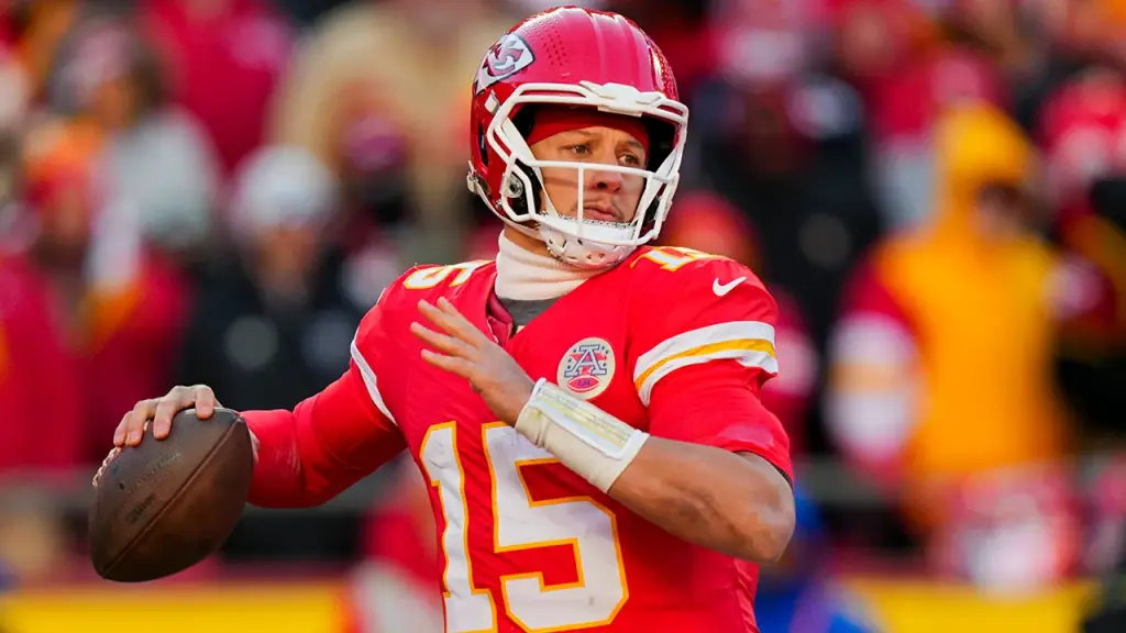 Chiefs' Patrick Mahomes provides update on his injury