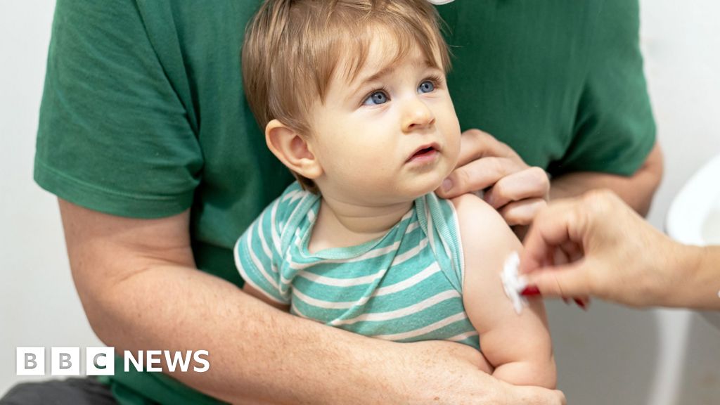 Childhood chickenpox vaccinations begin on the NHS throughout the UK