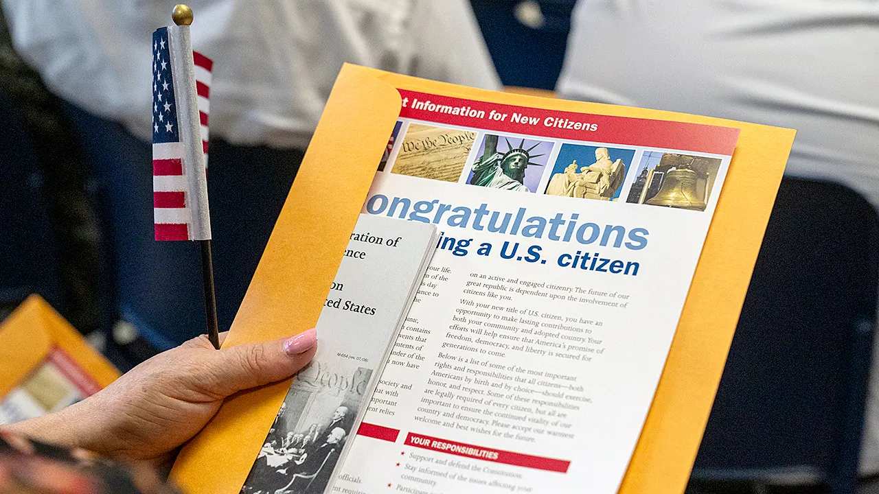 China using birthright citizenship to gain influence in the US, Schweizer cautions