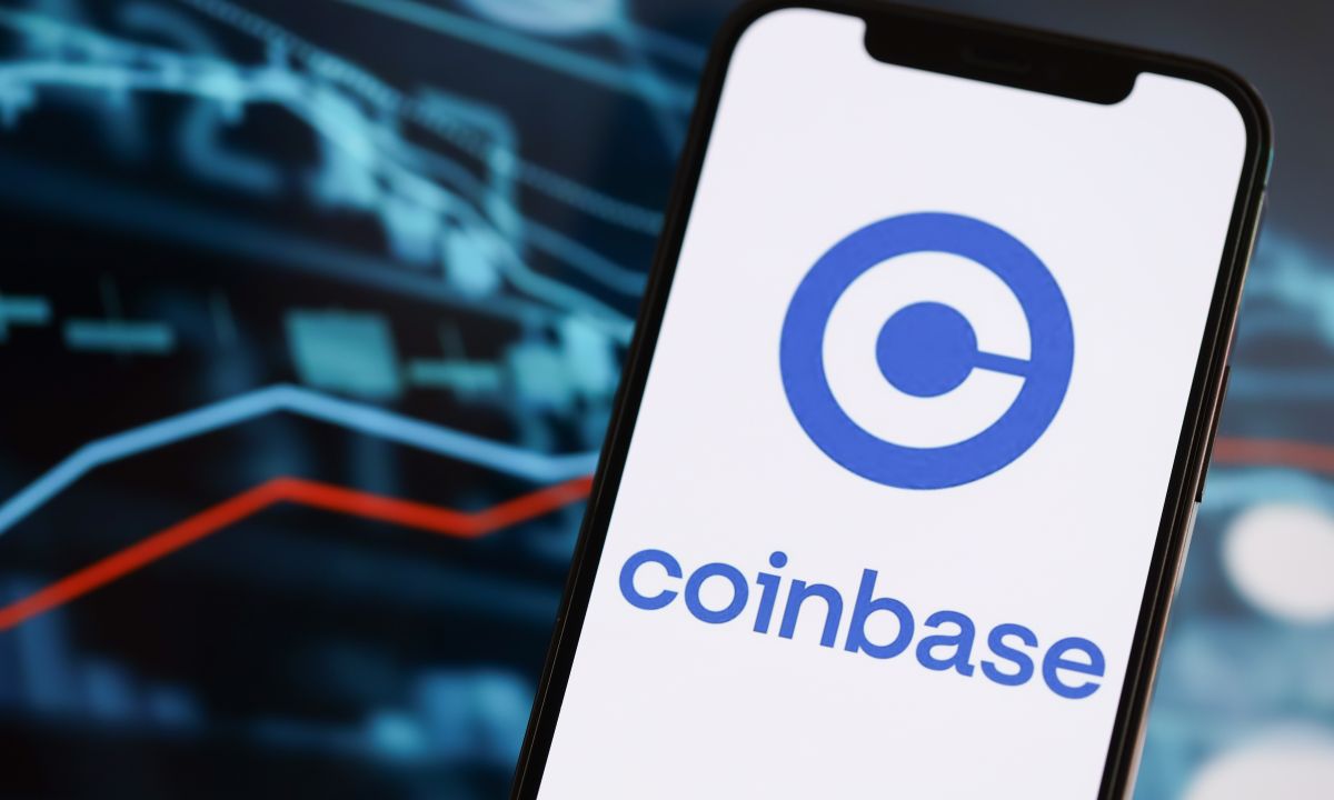 Coinbase CEO Withdraws Backing for Senate Crypto Legislation Due to Ban on Tokenized Stocks