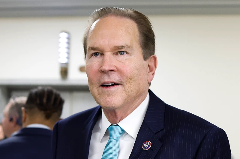 Congressman Buchanan will not run for re-election in 2026 after two decades of service.