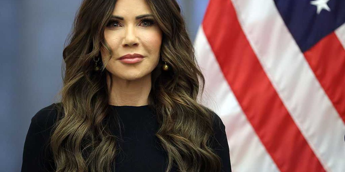 DHS increases self-deportation bonus and cautions undocumented immigrants who don't make use of this opportunity