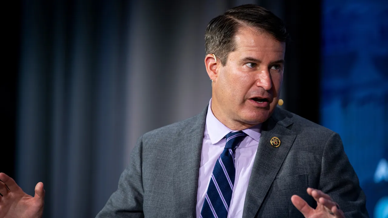 DHS responds to Rep. Seth Moulton's harsh criticism of ICE