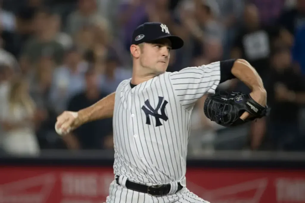 David Robertson, a longtime Yankees pitcher, declares his retirement from baseball.