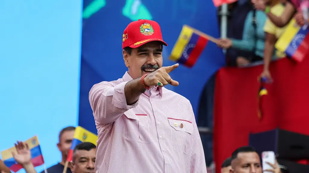 Dem strategist criticizes party for 'oppose now, think later' approach to Maduro response