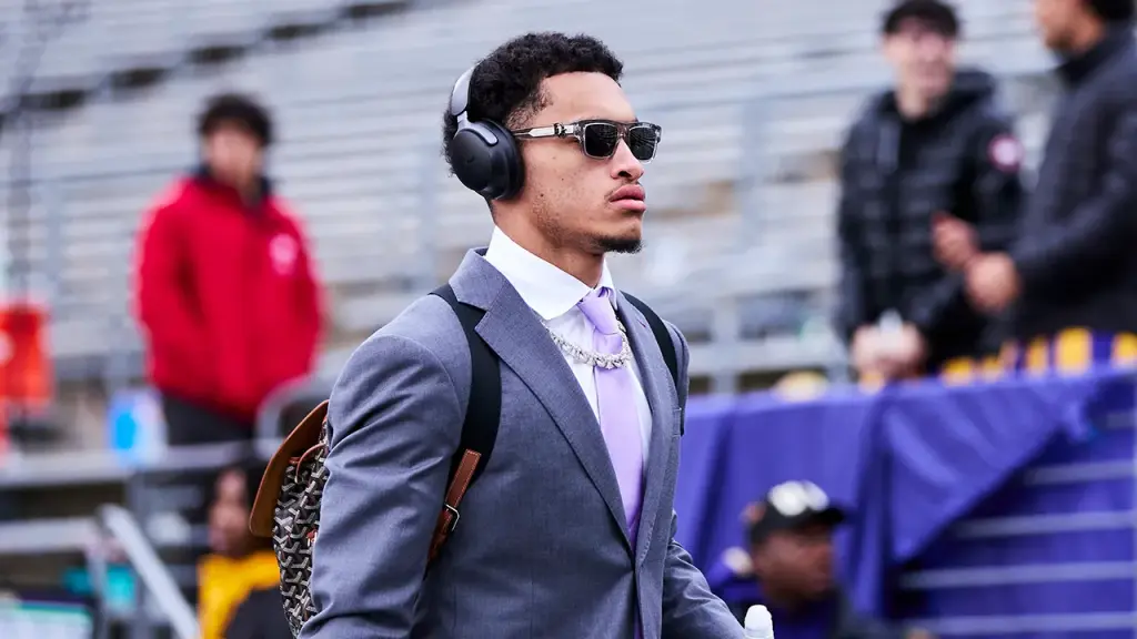 Demond Williams Jr.'s agent stops representing him during transfer portal effort