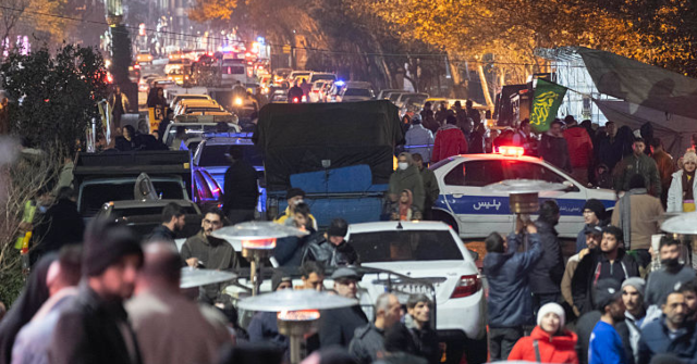 Demonstrations Ongoing in Iran with Demands for 'Death to the Dictator'