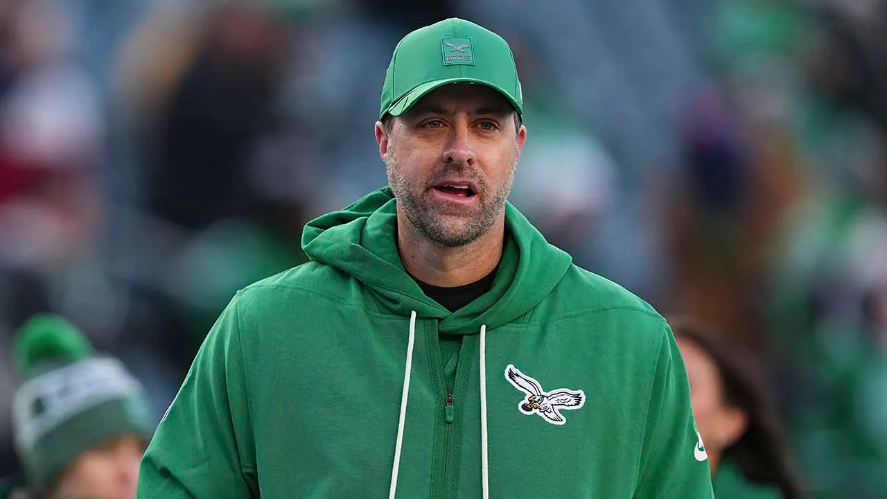 Eagles replace offensive coordinator after inconsistent season