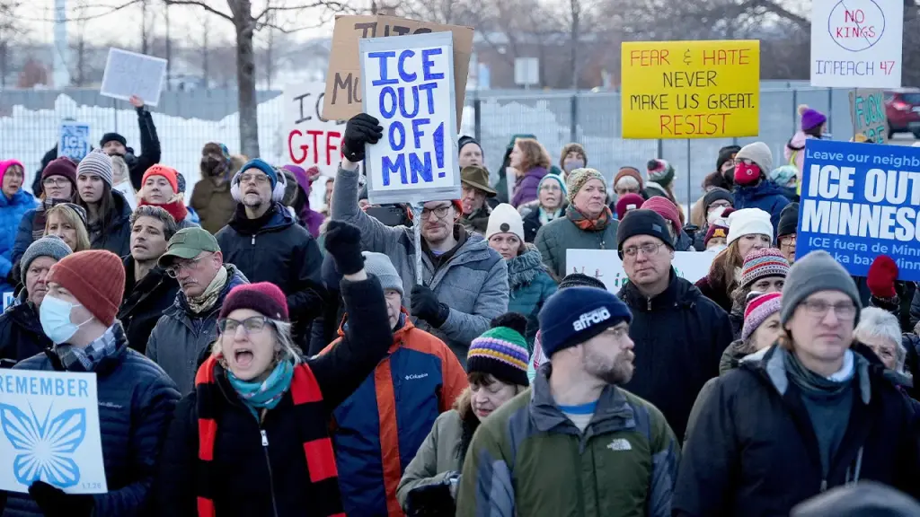 Federal prosecutors in Minnesota dismissed after disagreement regarding ICE shooting investigation