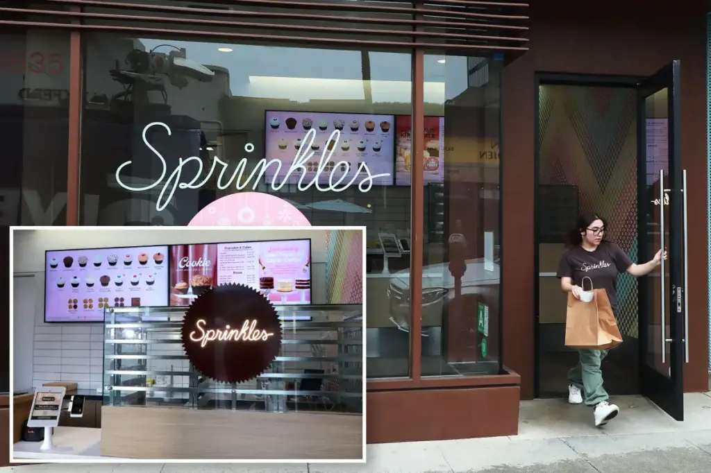 Final shift at Sprinkles Cupcakes was hectic and emotional, according to an employee.