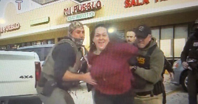 Florida Activist Against ICE Arrested on Several Charges After Reportedly Hitting Officer