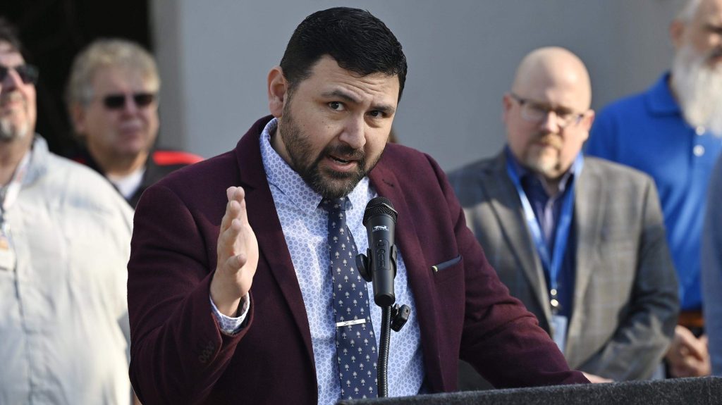 Fresno Unified introduces an additional health care choice for retirees. Here are the details.