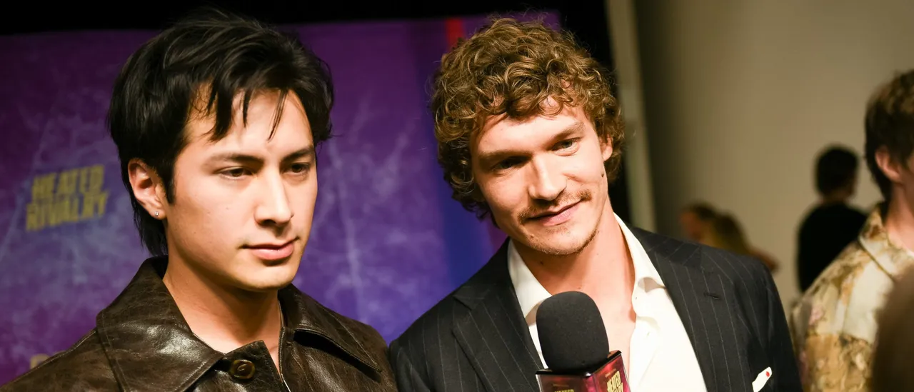 Gay Hockey Show Stars To Carry Torch At Winter Olympics