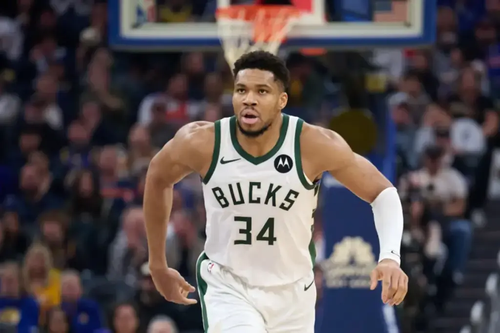 Giannis Antetokounmpo dismisses trade speculation about the Bucks