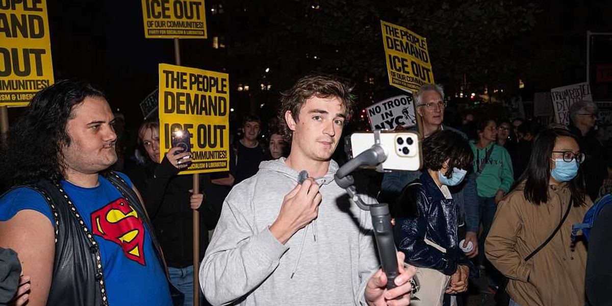 Government fraud faces a major threat: A guy with a phone