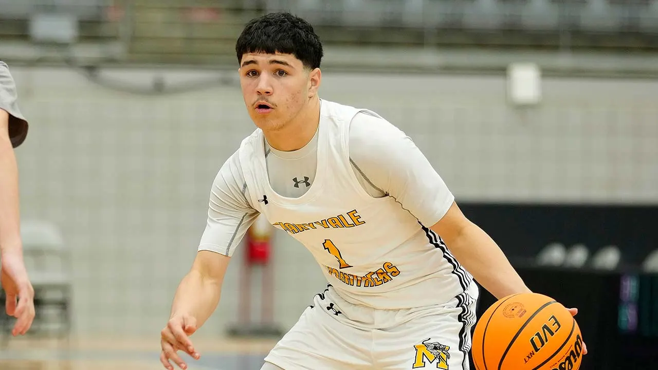 High school basketball player in Arizona achieves 100 points in a game