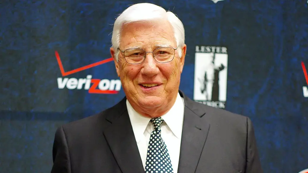 Hockey Hall of Famer and Stanley Cup winner Bob Pulford has passed away at 89.