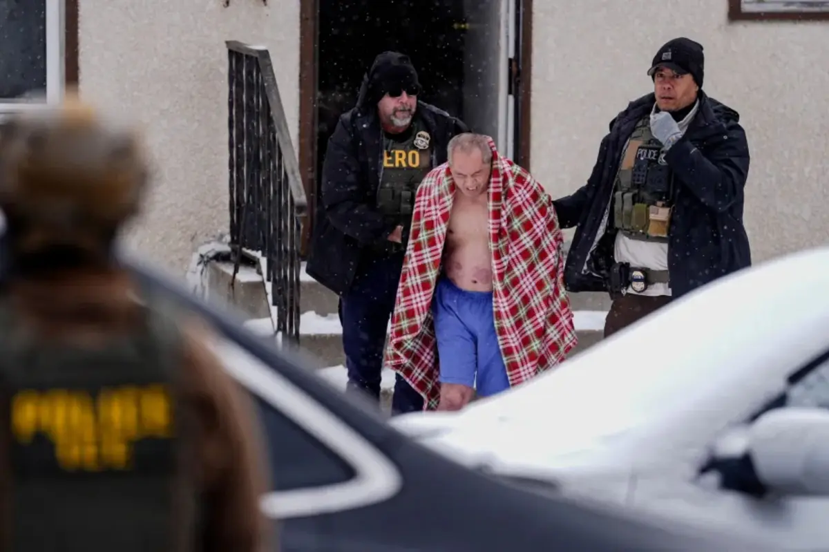 ICE arrests American citizen in underwear in Minnesota