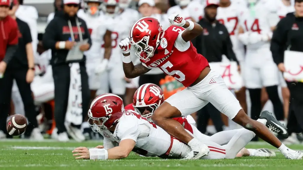 Indiana wins against Alabama 38-3 in the Rose Bowl, moves on to CFP semifinal