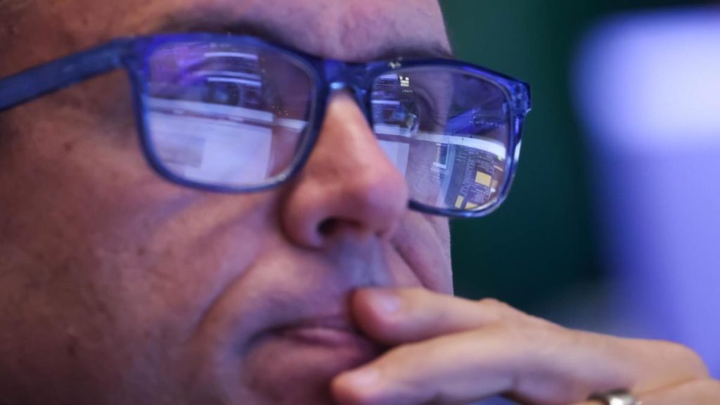 Investors are discreetly investing in a set of stocks for 2026 (and it’s not technology)