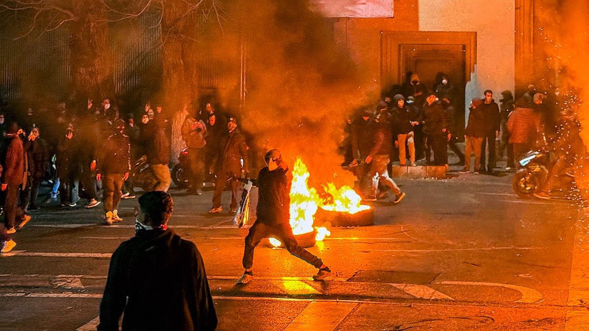 Iran on the edge of revolution as Trump gets recognition for his pressure