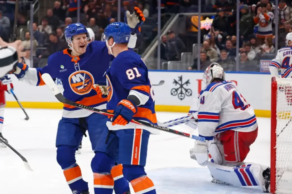 Islanders defeat Rangers to maintain control over rival this season