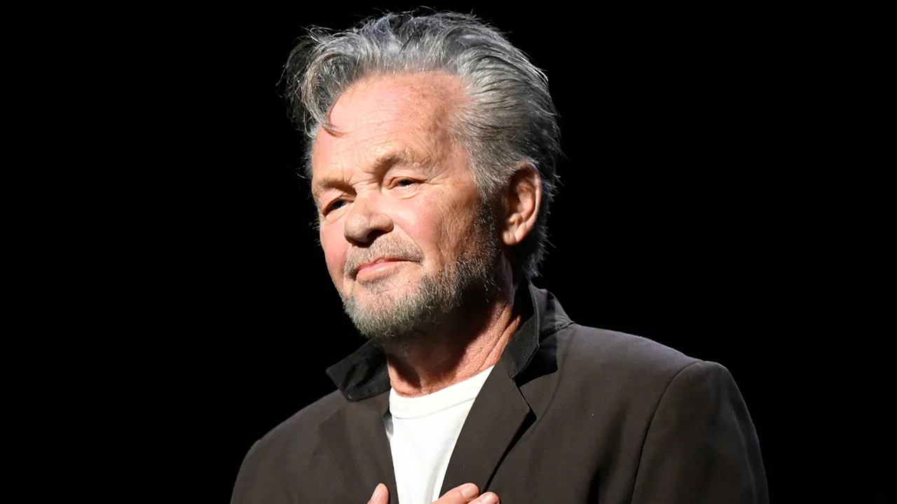 John Mellencamp advises his children against pursuing regular jobs.