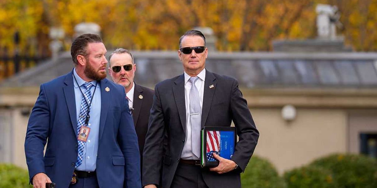 Judge instructs ICE leader Todd Lyons to either release detainee or show up in court.