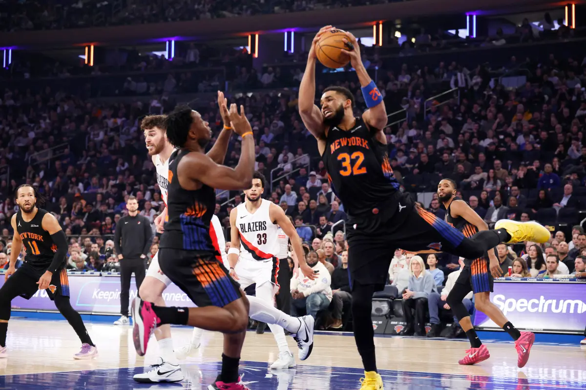 Karl-Anthony Towns of the Knicks remains a dominant force on the boards